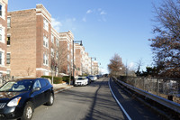 Commonwealth in Brighton, MA - Foto de edificio - Building Photo