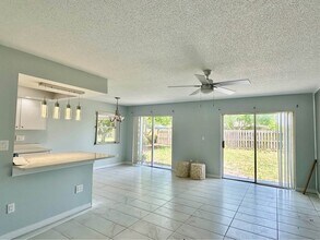 746 Bianca Dr NE in Palm Bay, FL - Building Photo - Building Photo