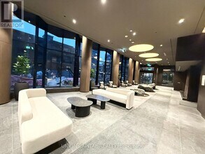 120 Broadway Ave in Toronto, ON - Building Photo - Building Photo