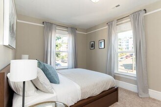 822 6th Ave N in Seattle, WA - Building Photo - Building Photo