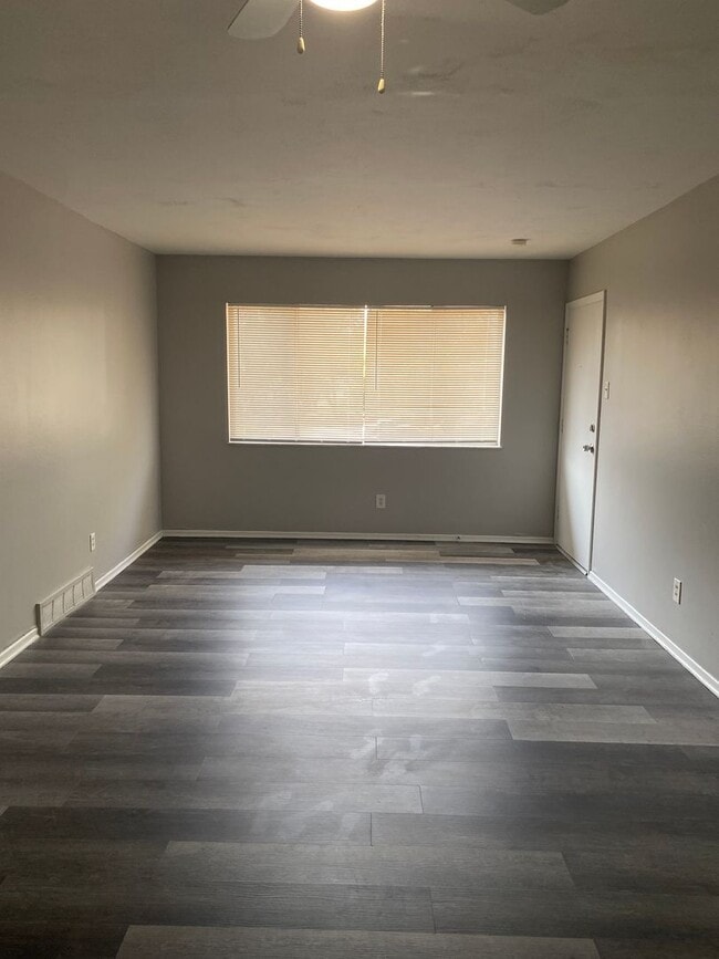 155 Reeb Ln in Florissant, MO - Building Photo - Building Photo