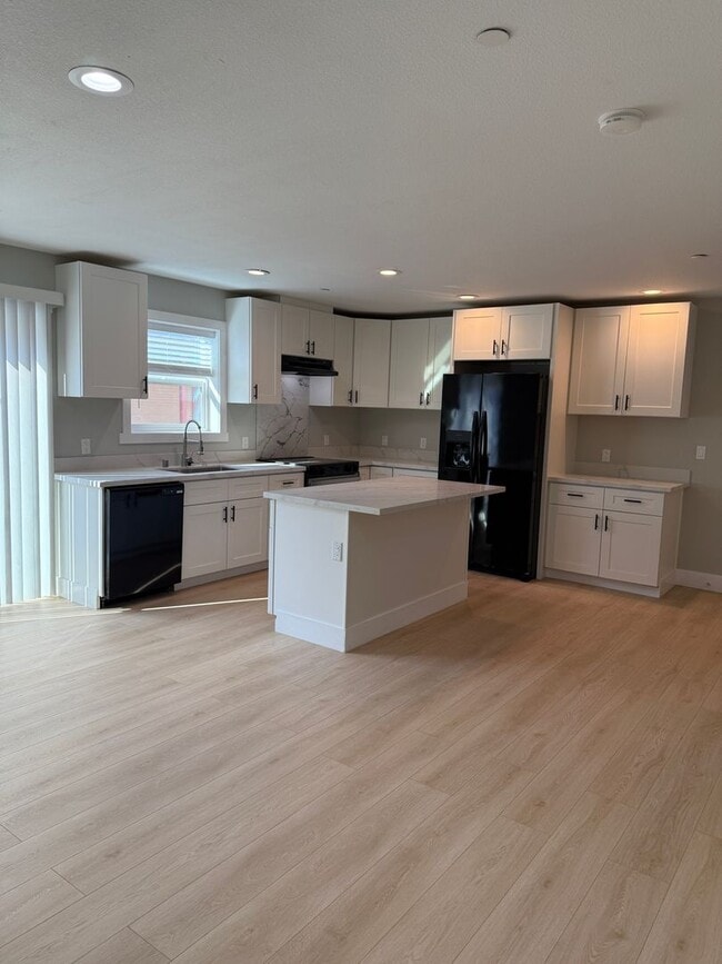 644 Green St in Martinez, CA - Building Photo - Building Photo