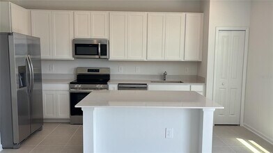 3090 Chantilly Dr in Davenport, FL - Building Photo - Building Photo