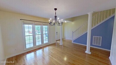 6935 Lipscomb Dr in Wilmington, NC - Building Photo - Building Photo
