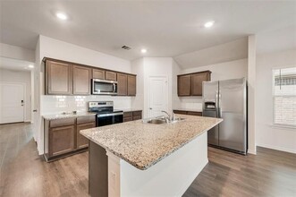 4016 Huntington Dr in Denton, TX - Building Photo - Building Photo