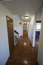 450 Pettis Rd in Anchorage, AK - Building Photo - Building Photo