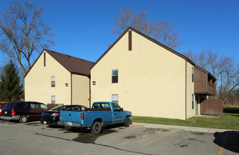 Country Village Apartments in Hebron, OH - Building Photo - Building Photo