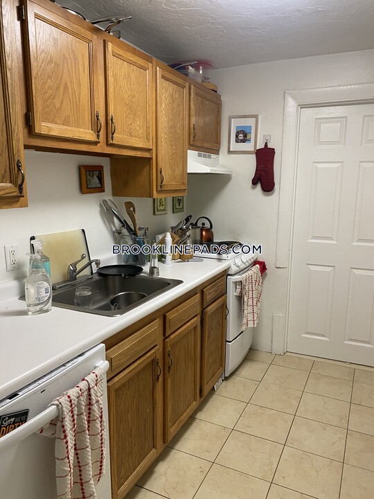 19 Fairbanks St-Unit -2 in Boston, MA - Building Photo