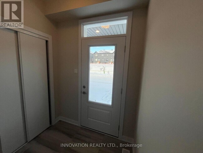 538 Promontory Pl in Ottawa, ON - Building Photo - Building Photo