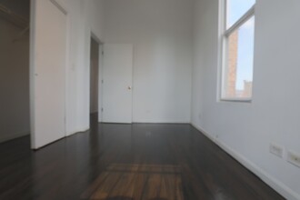 3328 N Clark St in Chicago, IL - Building Photo - Building Photo
