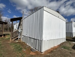 7150 Seward Cir in Pfafftown, NC - Building Photo - Building Photo