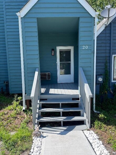 20 Fox Ridge in Woodridge, NY - Building Photo - Building Photo