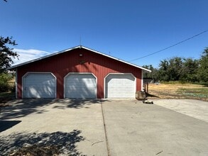 12505 Occidental Rd in Yakima, WA - Building Photo - Building Photo