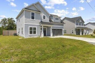 318 Holbrook Ln in Hubert, NC - Building Photo - Building Photo