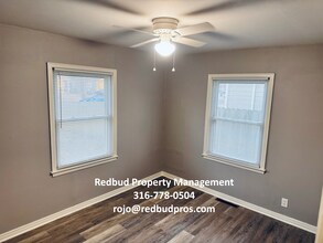 725 S Barlow St in Wichita, KS - Building Photo - Building Photo