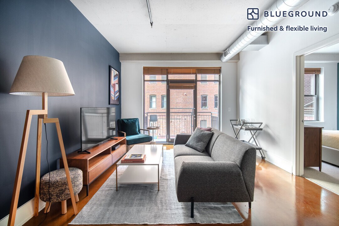 1425 P St NW in Washington, DC - Building Photo