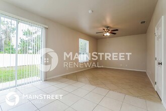 663 Chavers St E in Lehigh Acres, FL - Building Photo - Building Photo