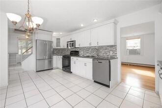 28 School St in Armonk, NY - Building Photo - Building Photo