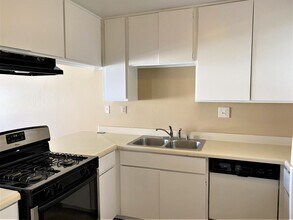 5139-5139 Sterling Ct in San Diego, CA - Building Photo - Building Photo