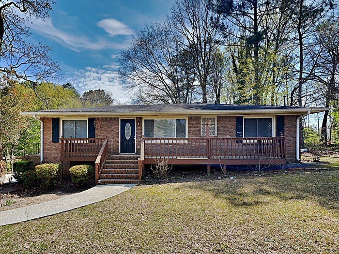 407 Gresham Rd SW in Mableton, GA - Building Photo
