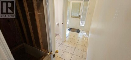456 Beaumont Cres in Kitchener, ON - Building Photo - Building Photo