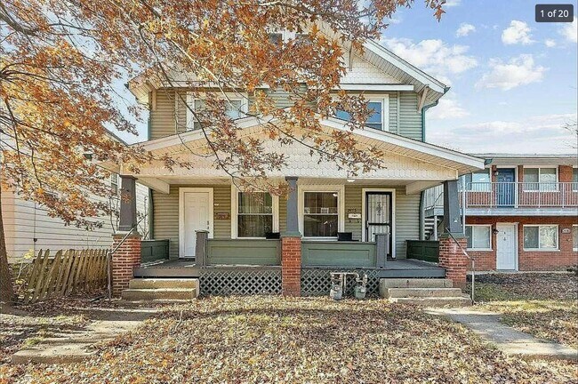 2473 Indianola Ave in Columbus, OH - Building Photo - Building Photo