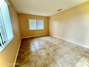 2390 N Tropical Trail in Merritt Island, FL - Building Photo - Building Photo