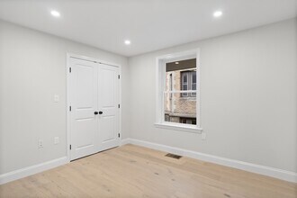 59 Nottinghill Rd, Unit 1 in Boston, MA - Building Photo - Building Photo