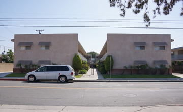 5710 Sultana Ave in Temple City, CA - Foto de edificio - Building Photo