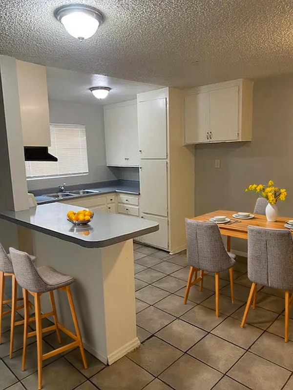 6111 Linden Ave in Long Beach, CA - Building Photo - Building Photo