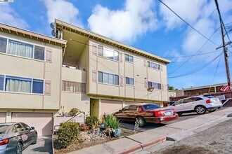 1434 Loeffler Ln in Concord, CA - Foto de edificio - Building Photo