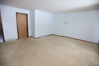 4833 Stauffer Ave SE in Kentwood, MI - Building Photo - Building Photo