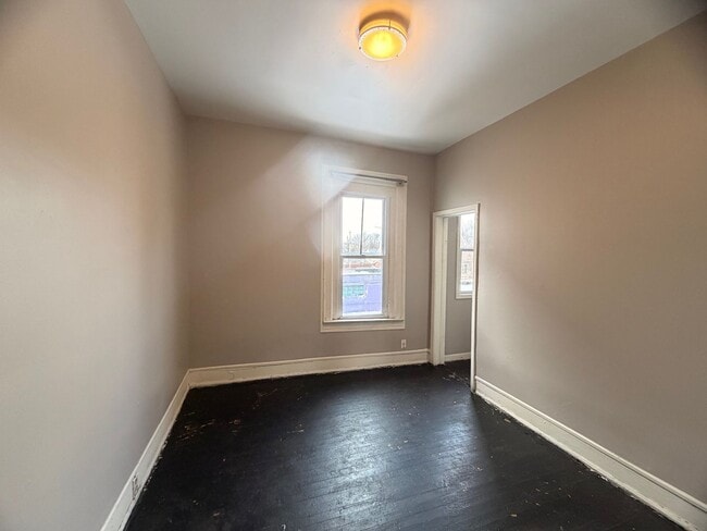 2500 W Fond du Lac Ave in Milwaukee, WI - Building Photo - Building Photo