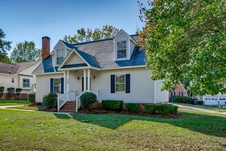 208 Forest Grove Ln in Columbia, SC - Building Photo - Building Photo