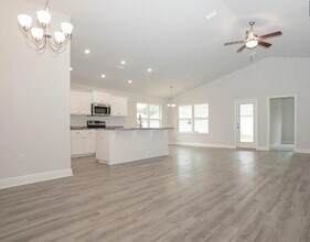 1715 Leigh Lp in Gonzalez, FL - Building Photo - Building Photo