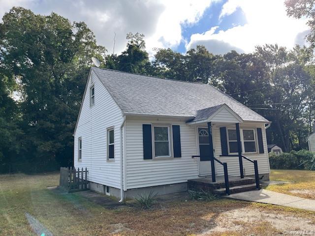289 Jefferson Dr in Mastic Beach, NY - Building Photo - Building Photo