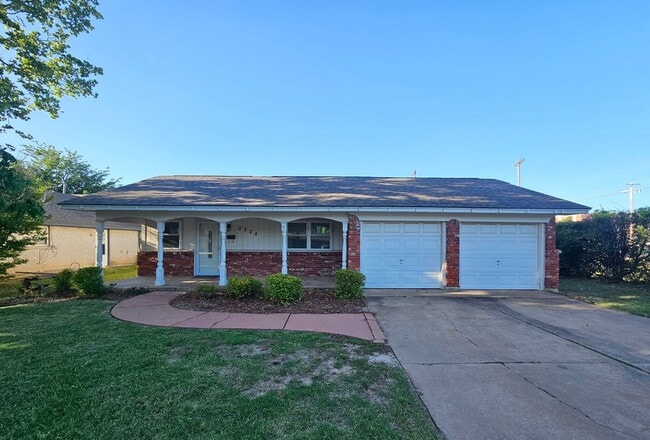 property at 2324 Dakota St