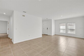 4731 Vellacito Way, Unit 1226 in Davenport, FL - Building Photo - Building Photo