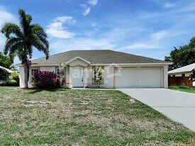 757 SW McCoy Ave in Port St. Lucie, FL - Building Photo