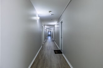 McGowan Flats Apartments in Little Rock, AR - Building Photo - Interior Photo