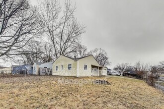 2351 N Sheridan Ave in Indianapolis, IN - Foto de edificio - Building Photo