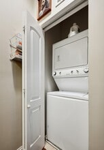1359 N Rockwell St, Unit 1 in Chicago, IL - Building Photo - Building Photo