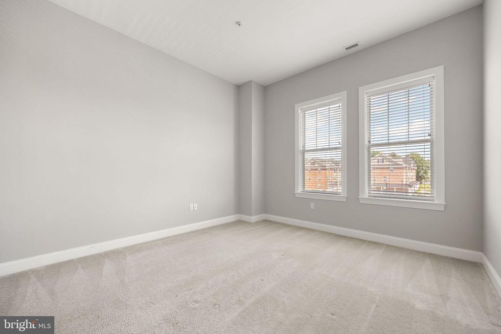 4500 Limestone Rd in Wilmington, DE - Building Photo