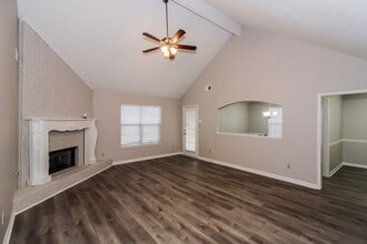 5694 Pecan Trce in Bartlett, TN - Building Photo - Building Photo