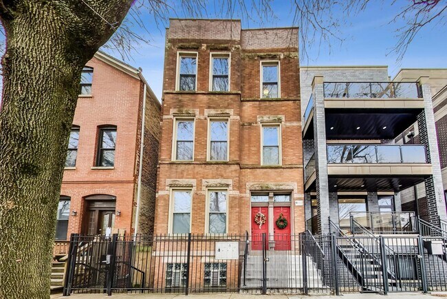 property at 1518 N Elk Grove Ave