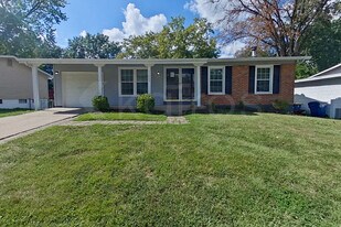 11623 Altozano Ln in Florissant, MO - Building Photo