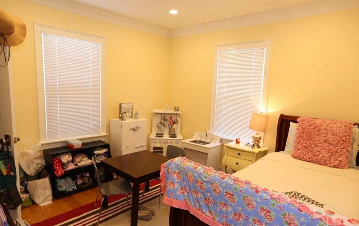 7 Acron Rd, Unit 1 in Brookline, MA - Foto de edificio