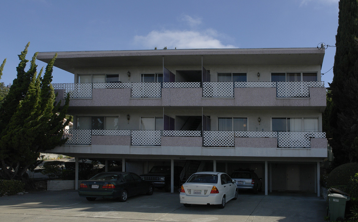 16224 Saratoga St in San Leandro, CA - Building Photo