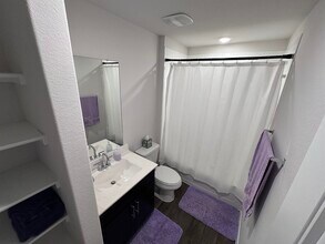 121 Escala Way, Unit Room 1a in San Marcos, TX - Building Photo - Building Photo
