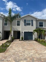 15461 Wildflower Cir in Naples, FL - Building Photo
